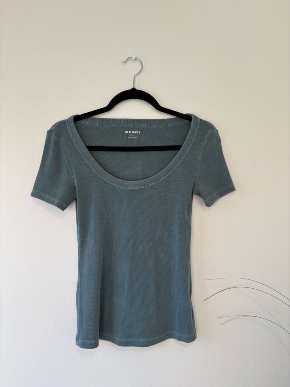 Old Navy Scoop Neck Short Sleeve Tee in Muted Teal Green